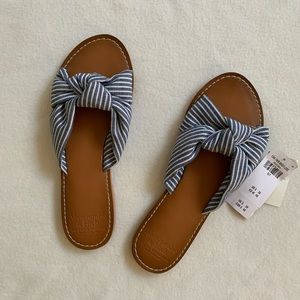 Abercrombie & Fitch Knot Sandals